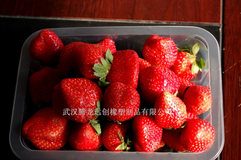 一站式草莓包装解决方案 武汉腾龙远创橡塑制品让每一颗果实都闪亮登场